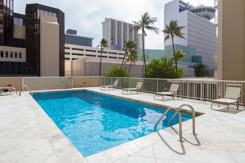 Apartamentos Tropical Studios At Marine Surf Waikiki