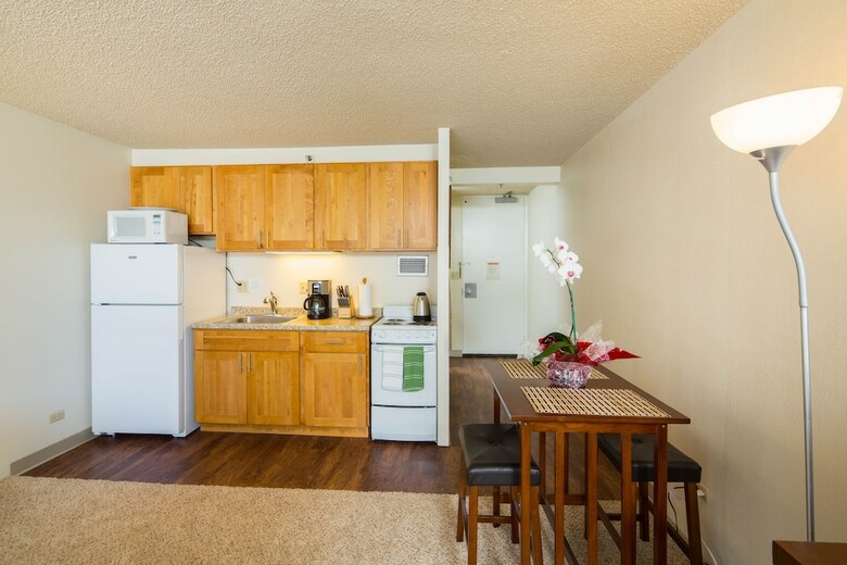 Apartamentos Tropical Studios At Marine Surf Waikiki