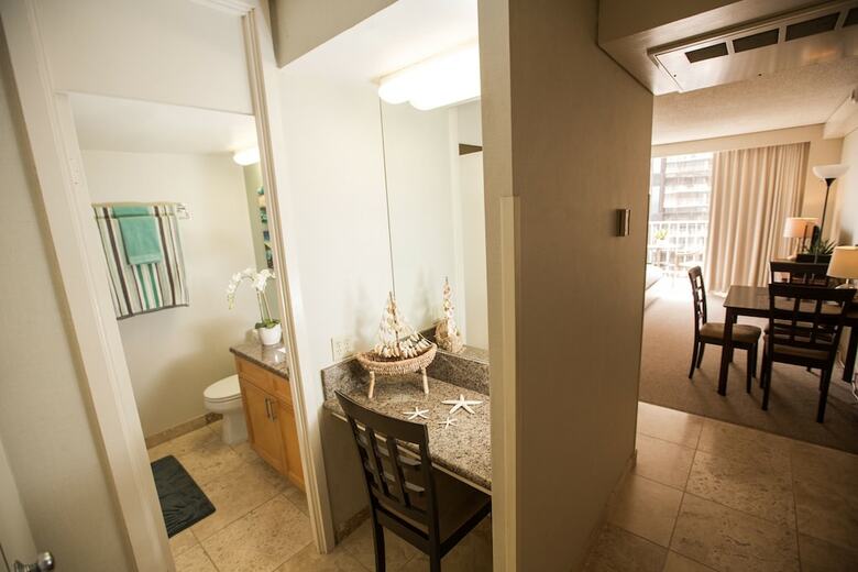 Apartamentos Tropical Studios At Marine Surf Waikiki