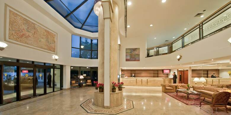 Hotel Ninety