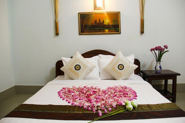Hotel Tropical Breeze Guesthouse