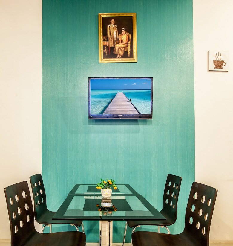 Hotel Modern Place Patong Beach