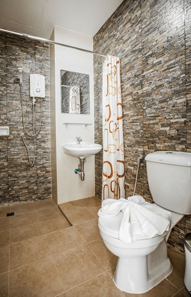 Hotel Modern Place Patong Beach