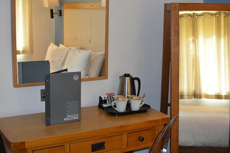 Waterside Hotel & Leisure Club