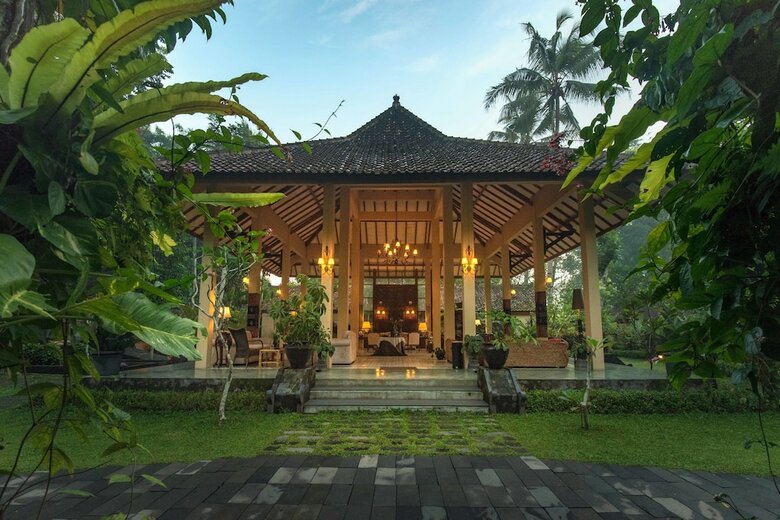 Rumah Boedi Private Residence Villa