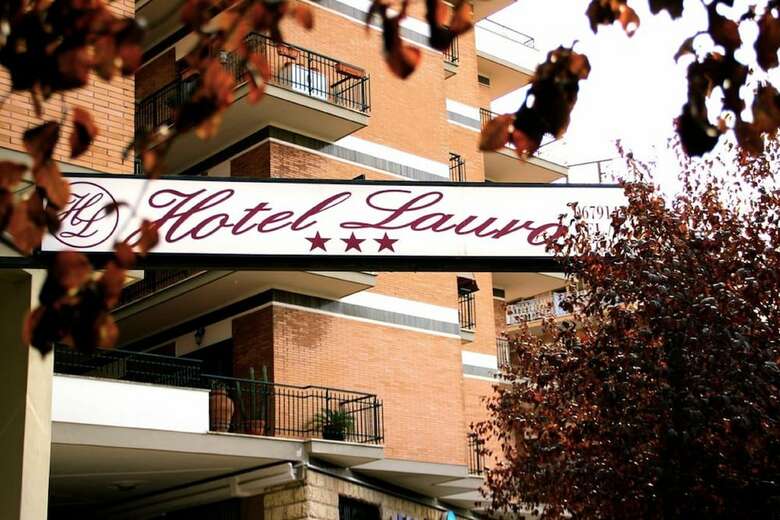 Hotel Albergo Laura