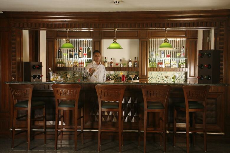 Treehouse Hotel Club & Spa