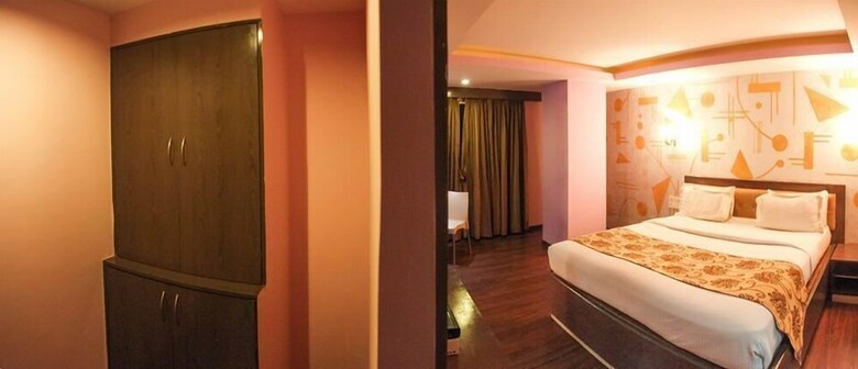 Hotel Seashell Residency & Restaurant