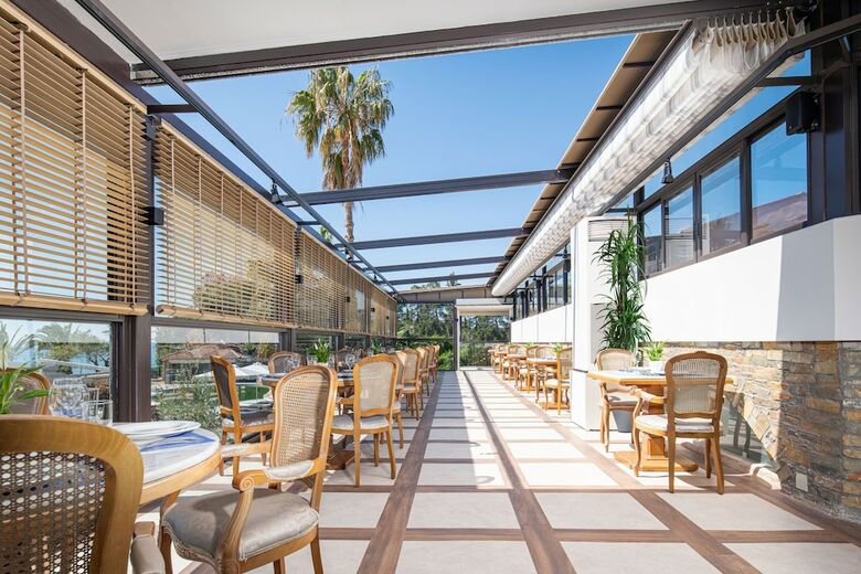 Anthemus Sea Beach Hotel & Spa