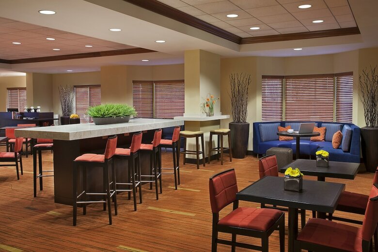 Hotel Courtyard By Marriott Toronto Airport