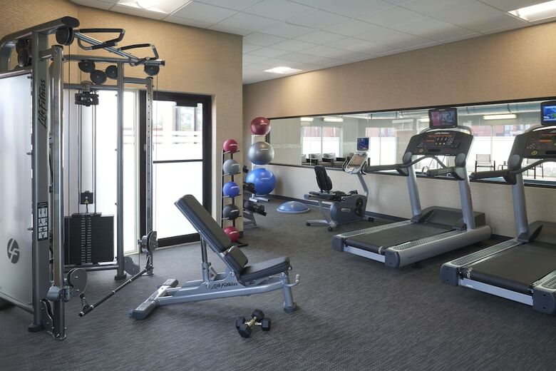 Hotel Courtyard By Marriott Toronto Airport