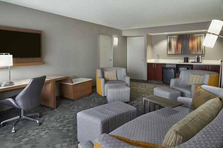 Hotel Courtyard By Marriott Toronto Airport