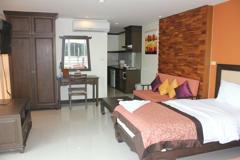 Hotel Sooksabai Jomtien Beach