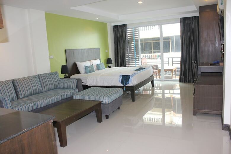 Hotel Sooksabai Jomtien Beach