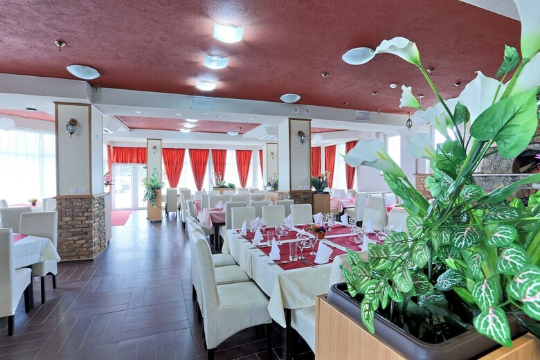 Hotel Novella Uno