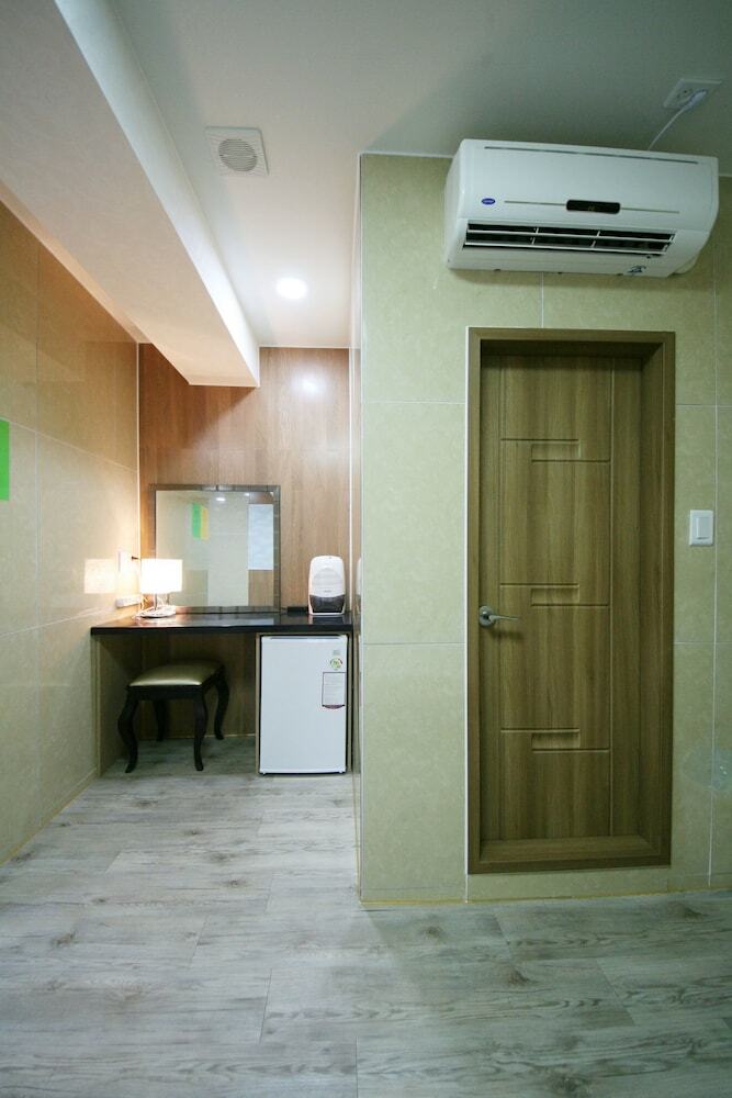 Hotel Guest House Myeongdong 2