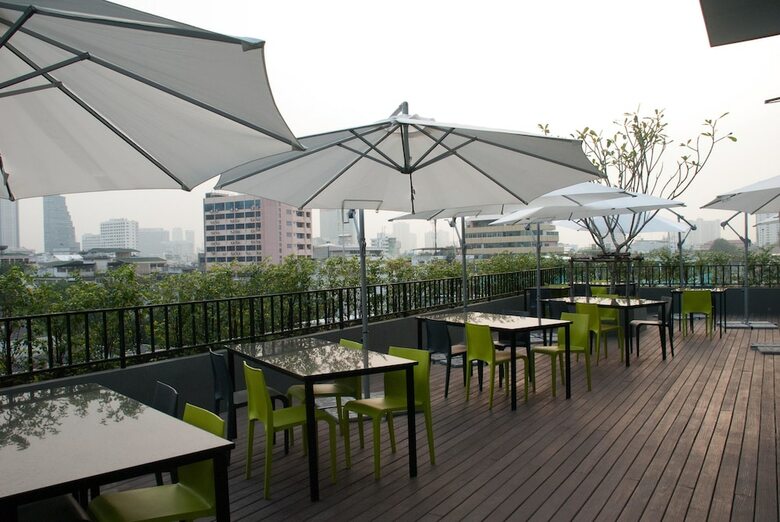 Hotel Isanook Bangkok