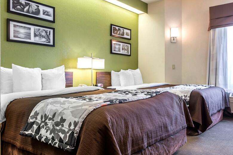 Motel Sleep Inn & Suites