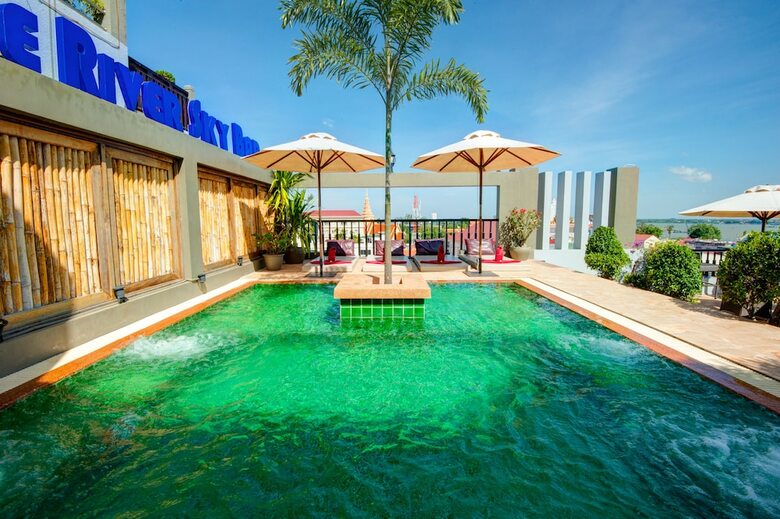 Queen Grand Boutique Hotel & Spa