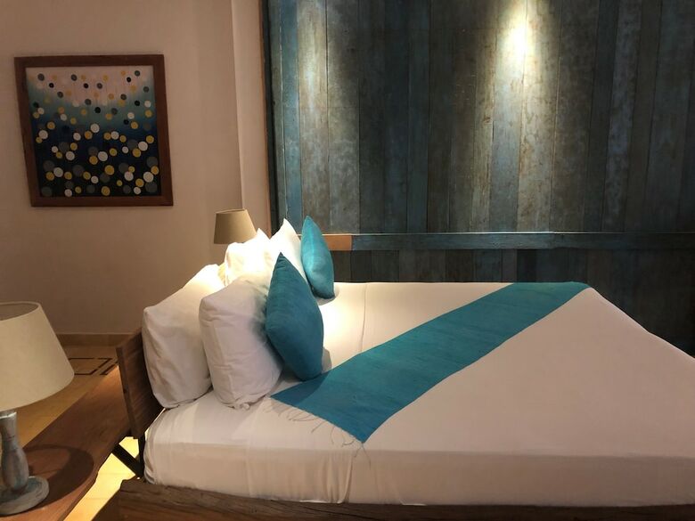 Hotel Maisons Wat Kor