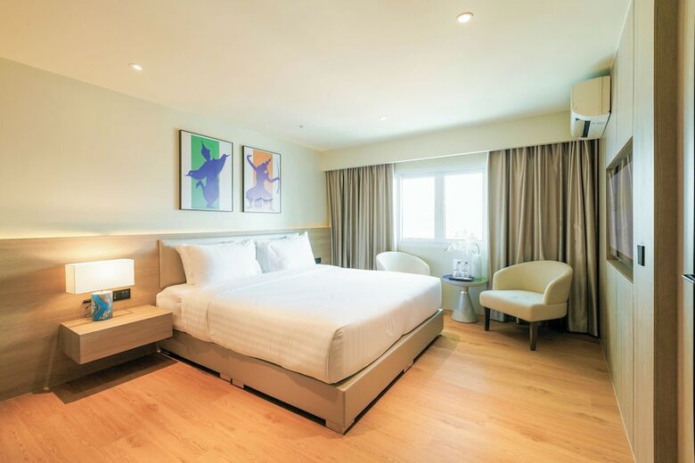 Bay Breeze Hotel Pattaya