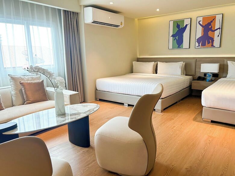Bay Breeze Hotel Pattaya
