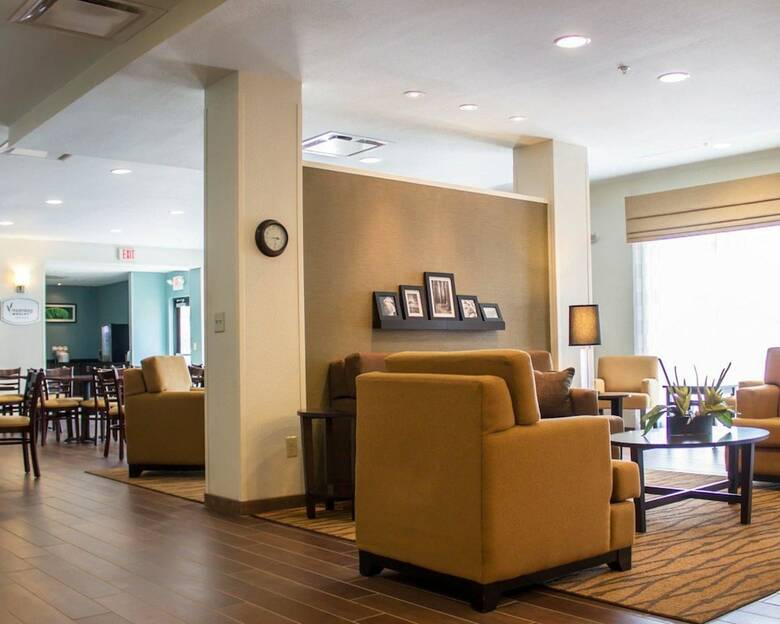Hotel Sleep Inn & Suites