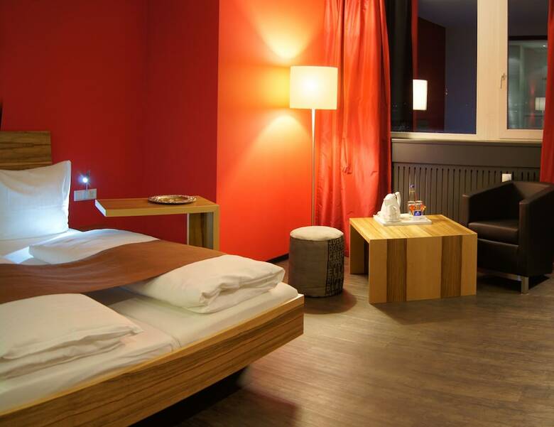 Amh Airport-messe-hotel