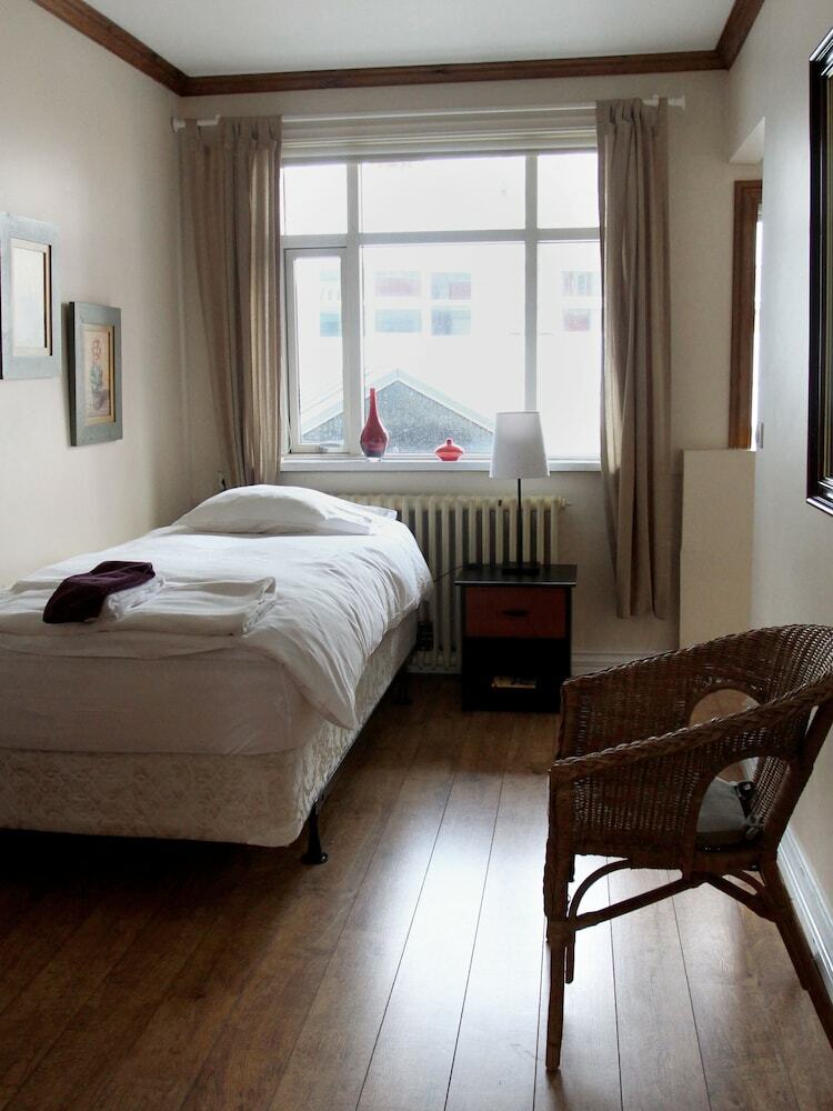 Hotel Centric Guesthouse