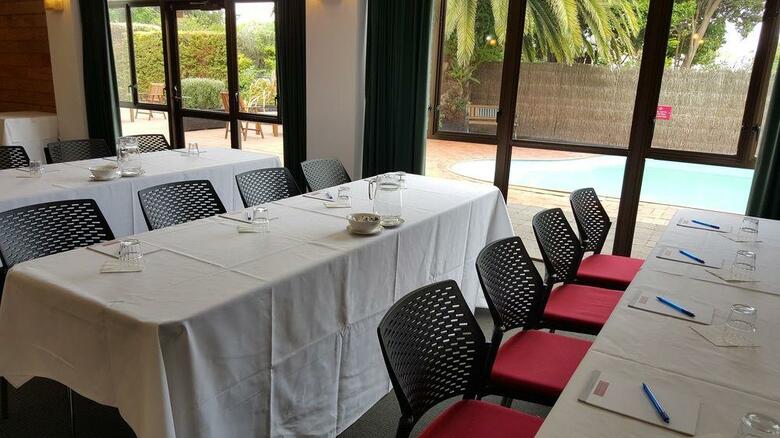 Auckland Rose Park Hotel
