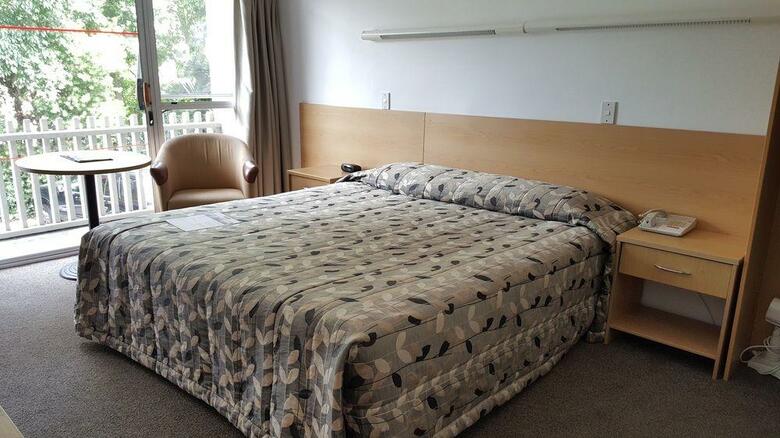 Auckland Rose Park Hotel