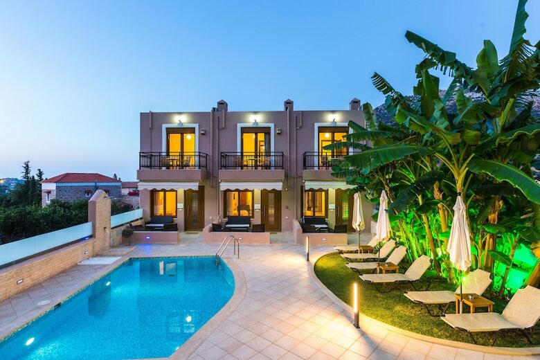Aparthotel Pantheon Villas & Suites