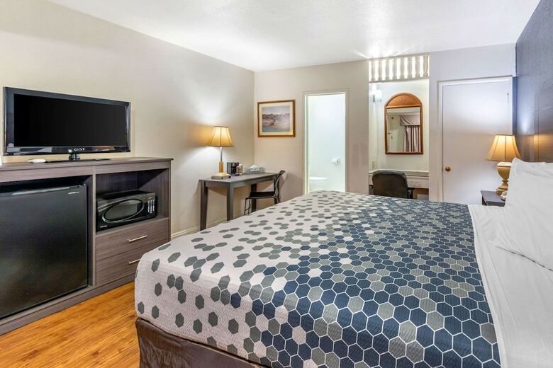 Hotel Econo Lodge On Historic Route 66