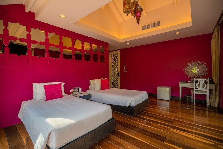 Way Hotel