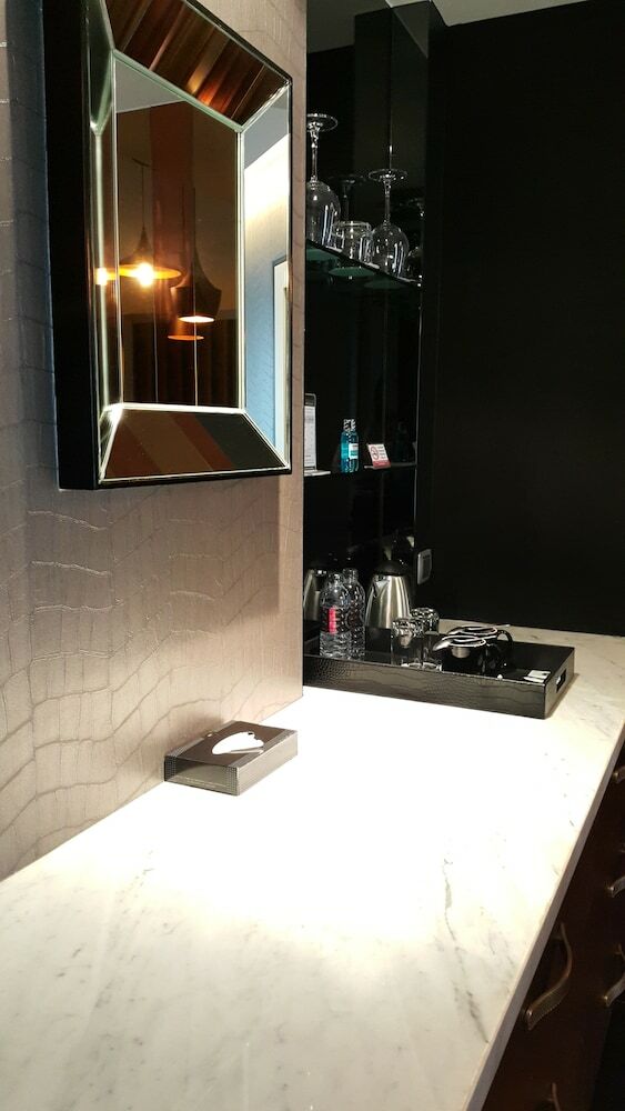 Way Hotel