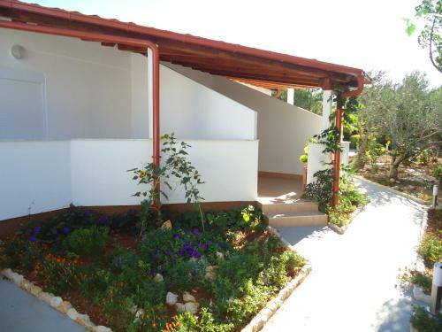 Bed & Breakfast Pansion Comfort Sidro