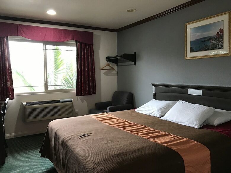 Hotel Starlight Inn Canoga Park