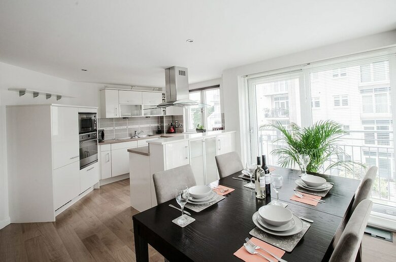 Orange Apartments-kepplestone