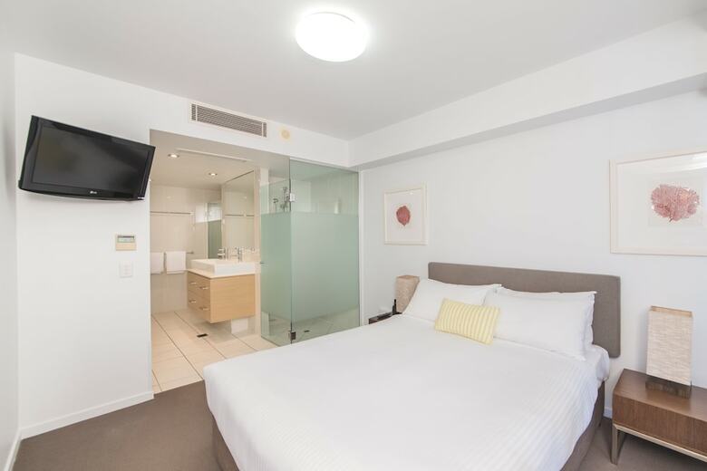 Echelon Apartments