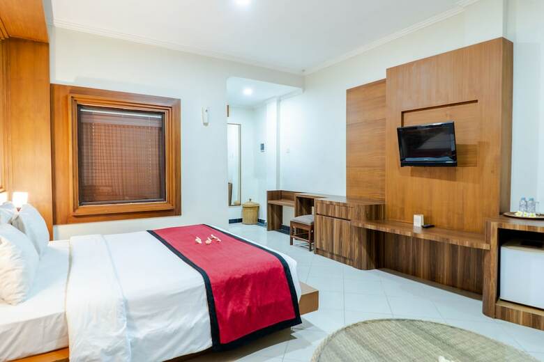 Maxi Hotel & Spa