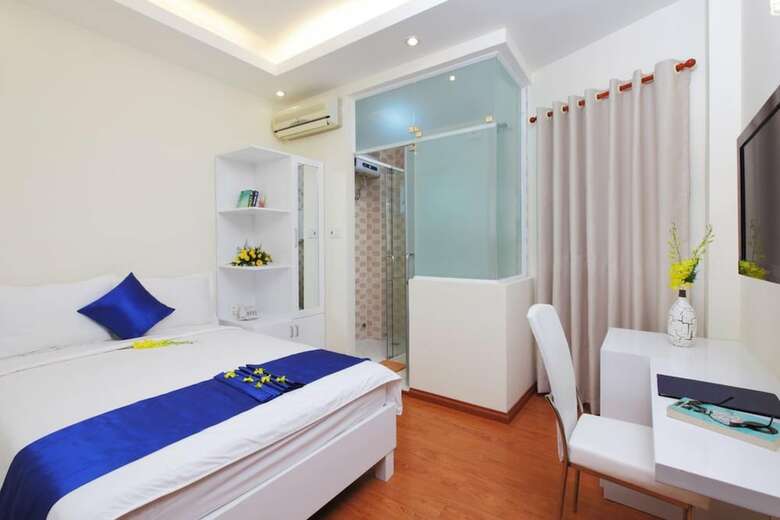Blue River Hotel