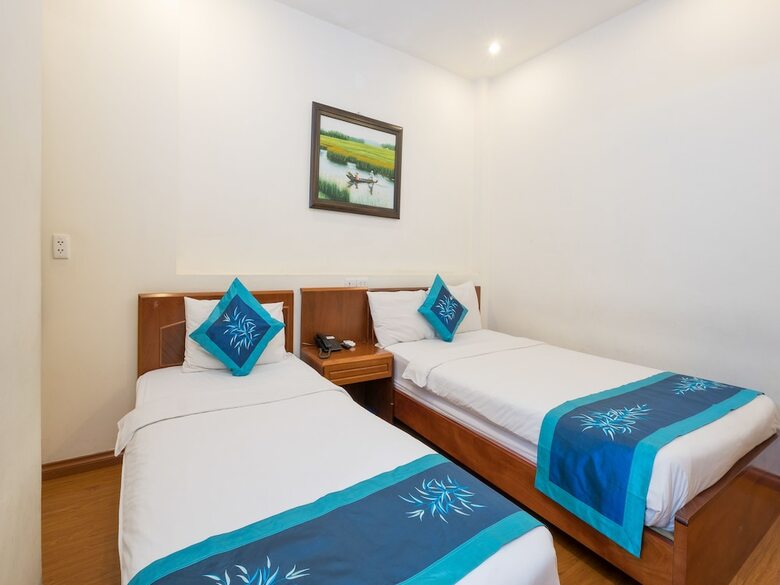 Blue River Hotel