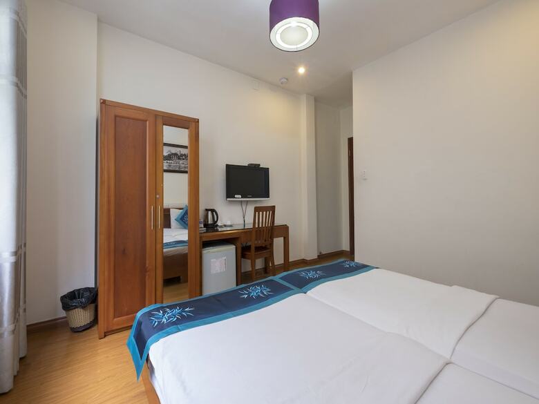 Blue River Hotel