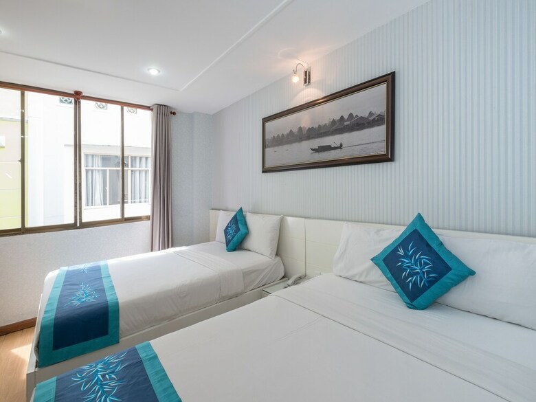 Blue River Hotel