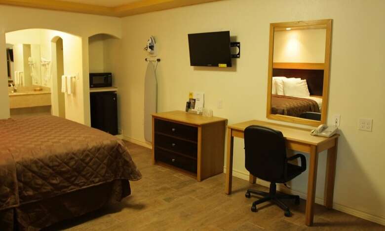 Motel Maverick Inn