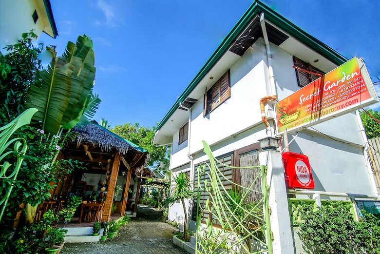 Hotel Secret Garden Resort