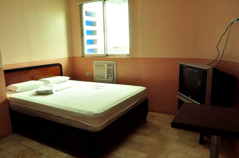 Gv Hotels Talisay City