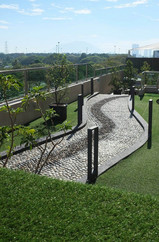 Ixora Hotel