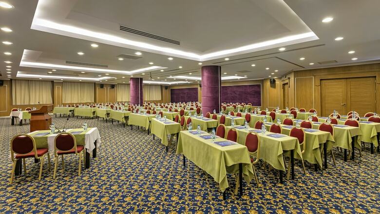 �zkaymak Select Hotel