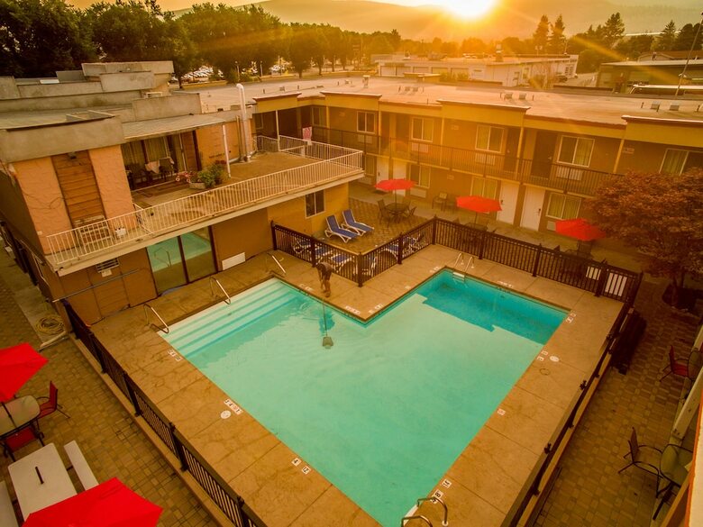 Motel Sahara Courtyard Inn Penticton